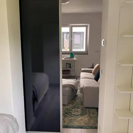 Apartment Villa Lotti Near Tesla Factory *
